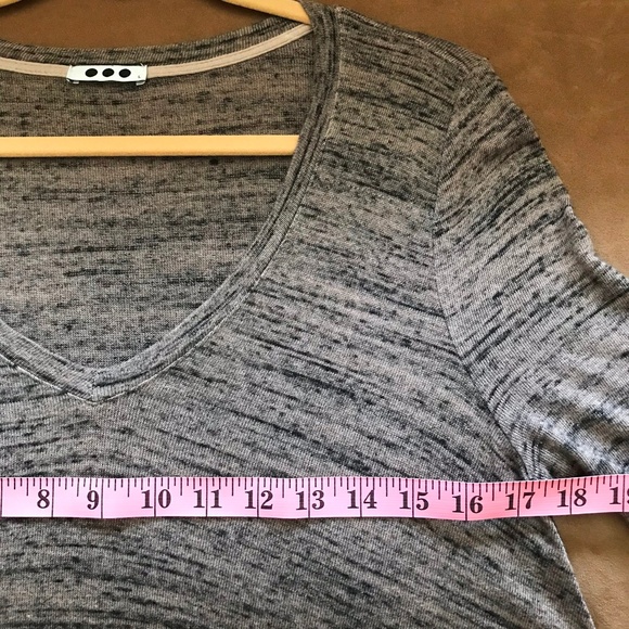 Three Dots Asymmetrical Long Tunic Top L - Picture 4 of 6